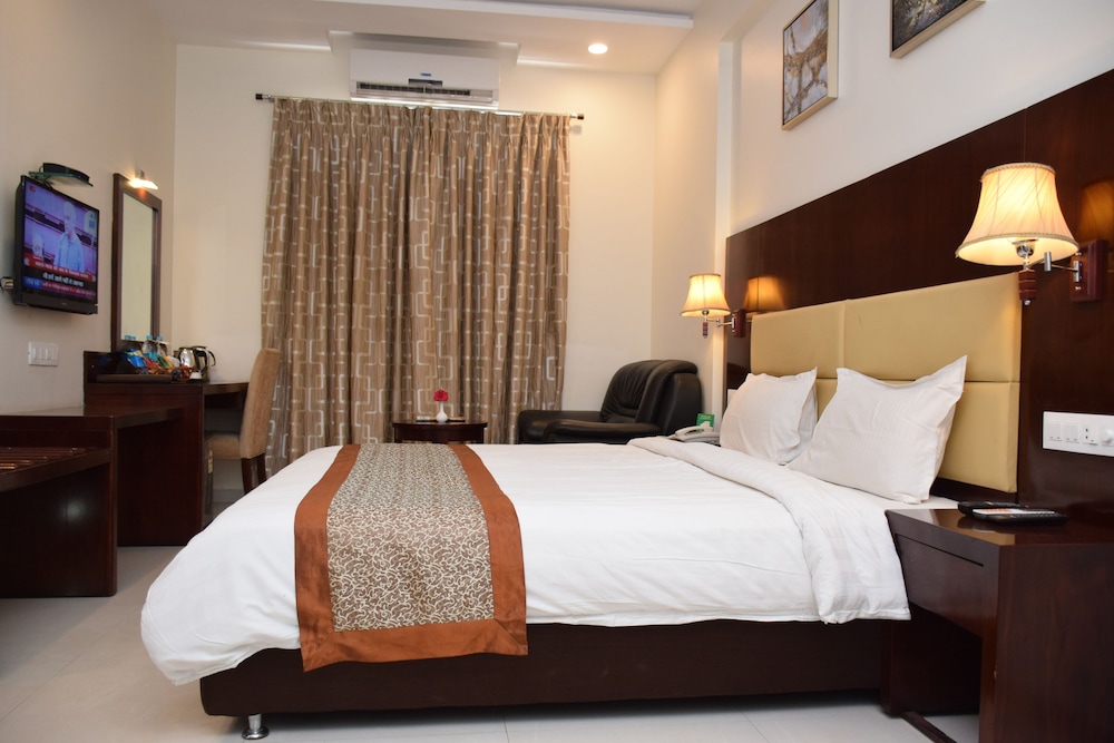 Hotel Sai Jashan 6/50
