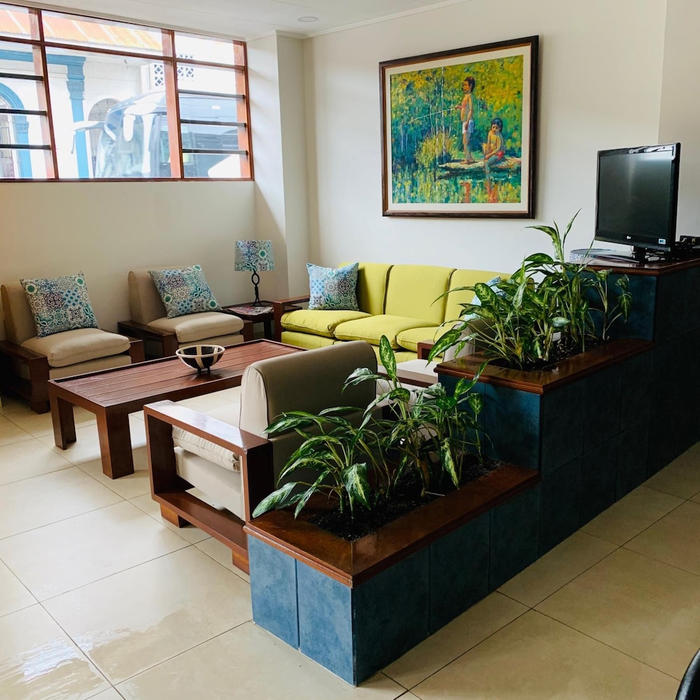 Acosta Hotel 36/55