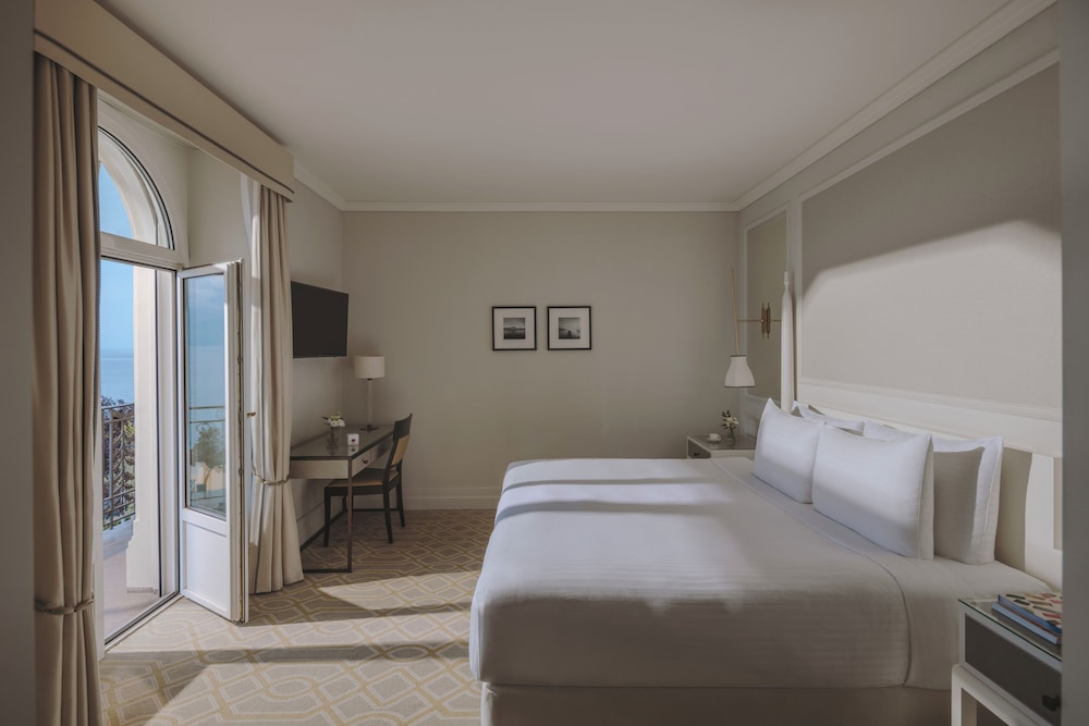 Junior Suite, Double Bed, Lake View