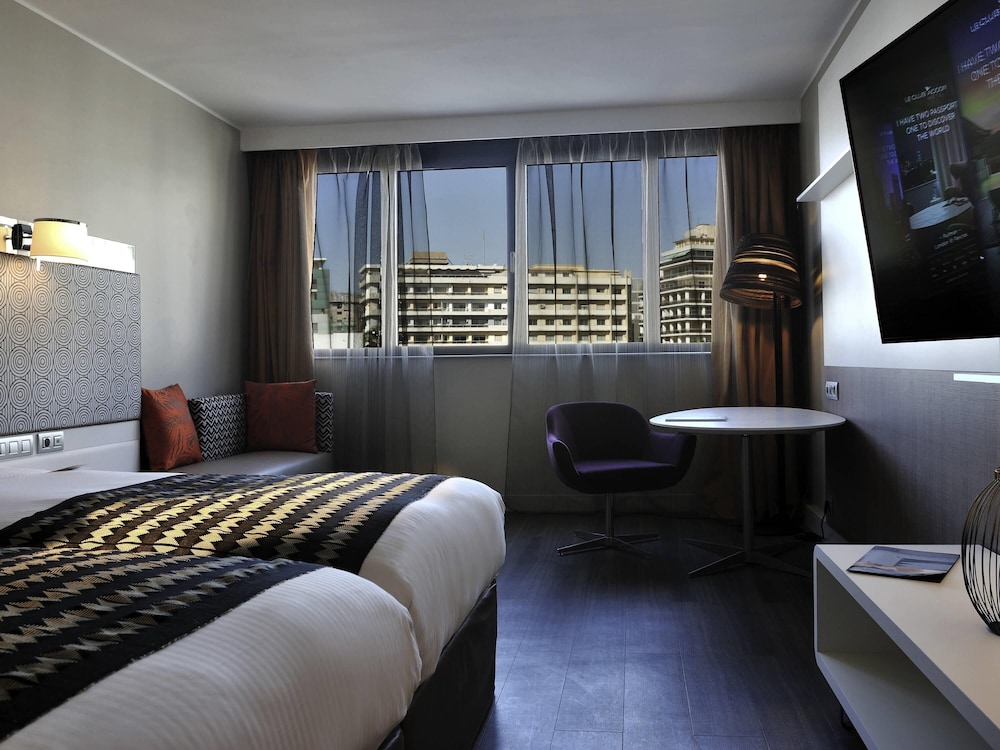 Superior Room City View H