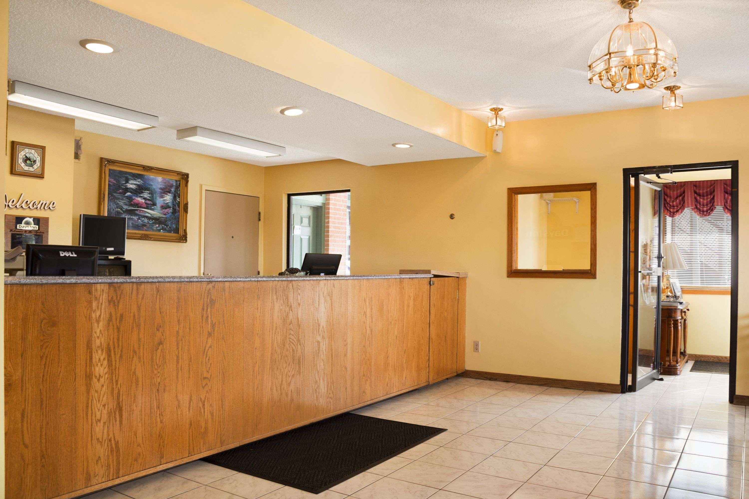 Economy Hotel Wichita- Florence St 8/48