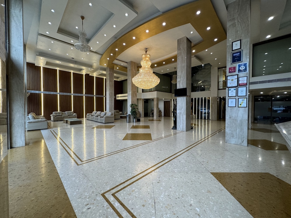 The Evergrand Palace 19/20
