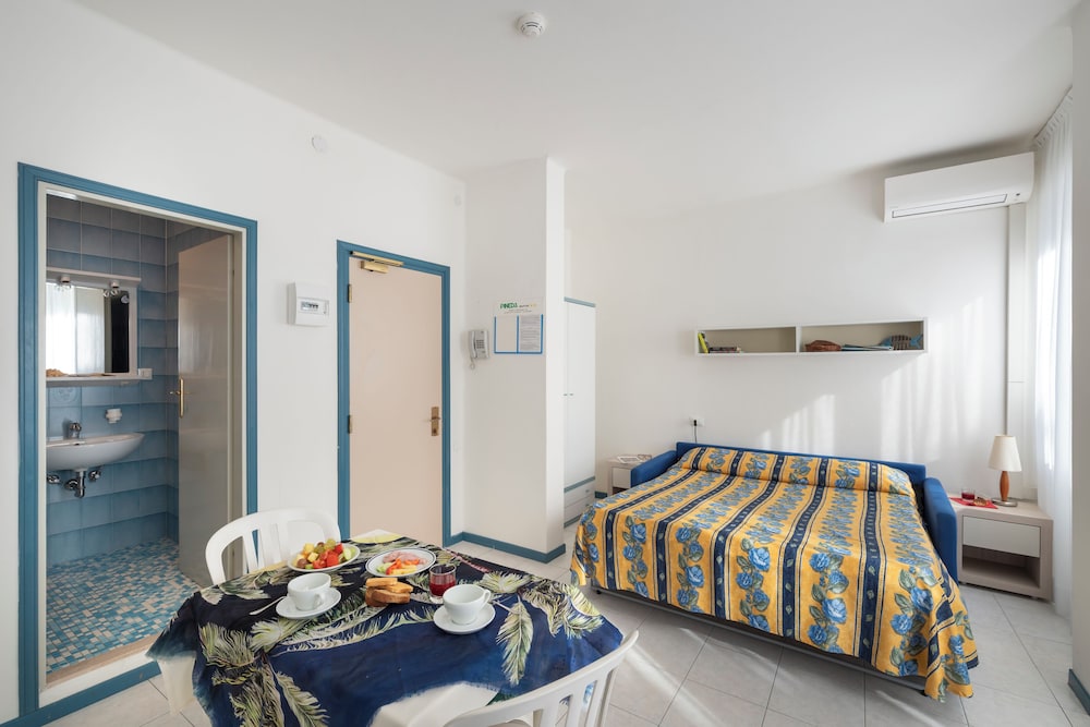 Aparthotel Pineda 18/55