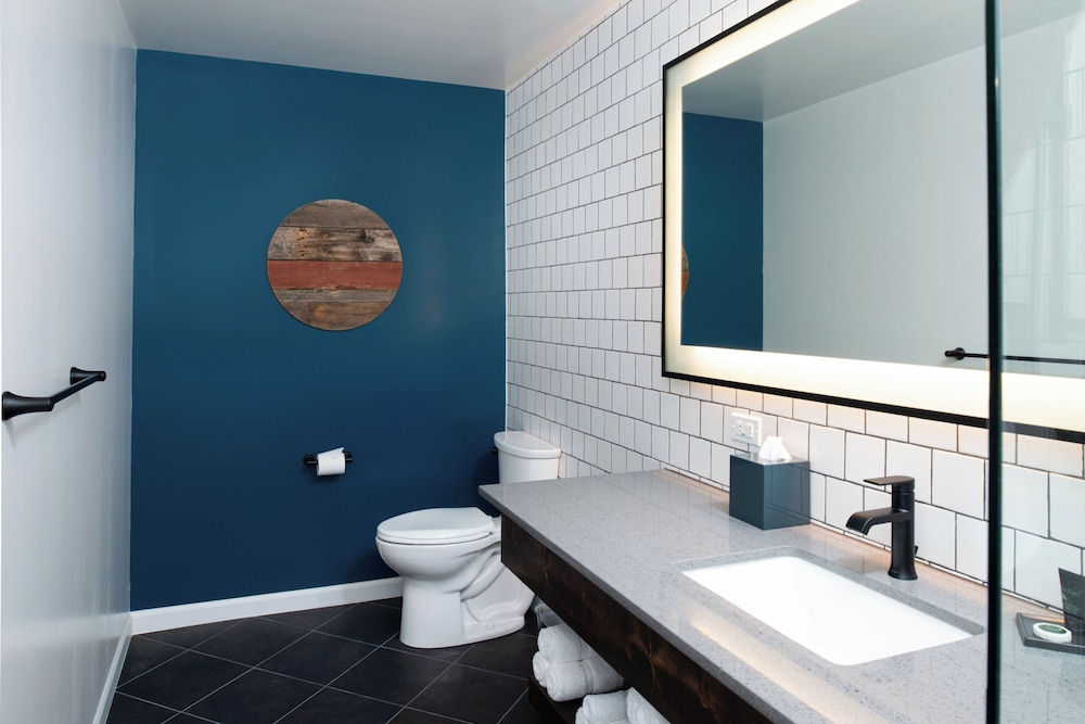 جناح بسرير كينج وسريرين كوين بغرفتي نوم، Hotel Indigo Spokane Downtown 8/10