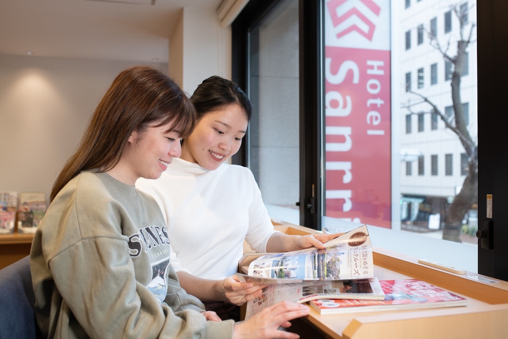 Hotel Sanrriott osakahommachi 8/50