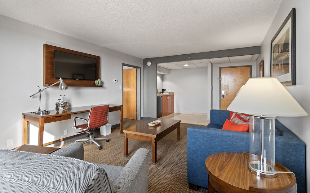 Four Points by Sheraton Charlotte 31/55