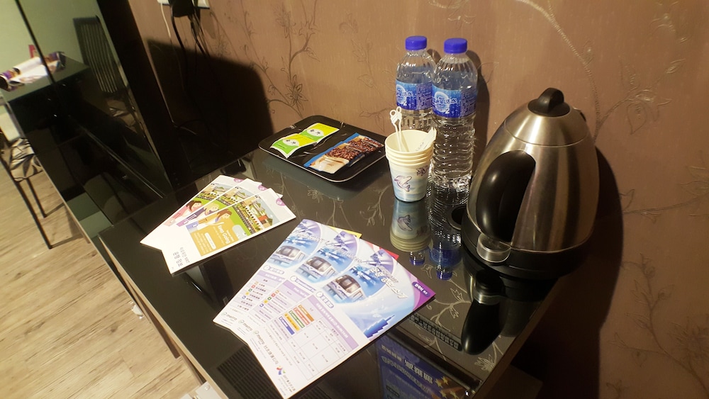 Walker Hotel Sanchong Zhengyi Branch 15/28