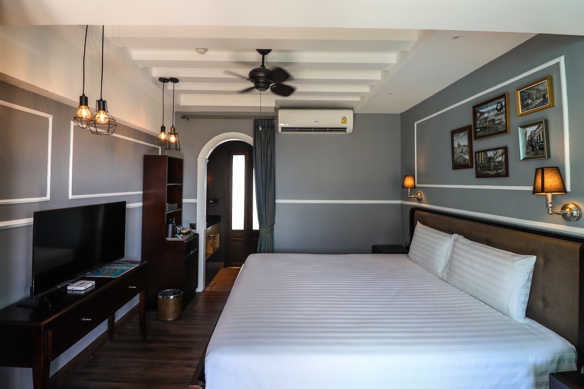 HAVANA, DELUXE, KING BED