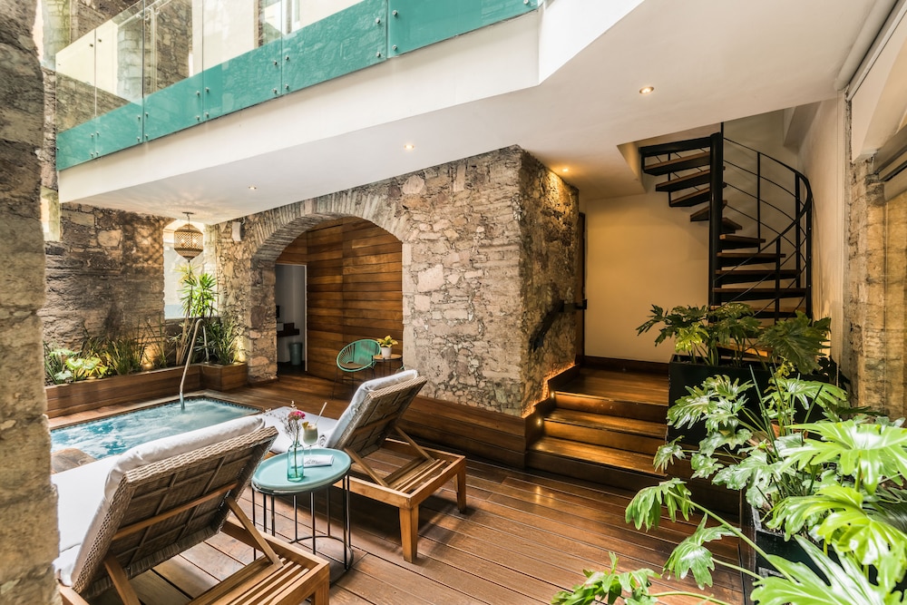 Edelmira Hotel Boutique 38/56