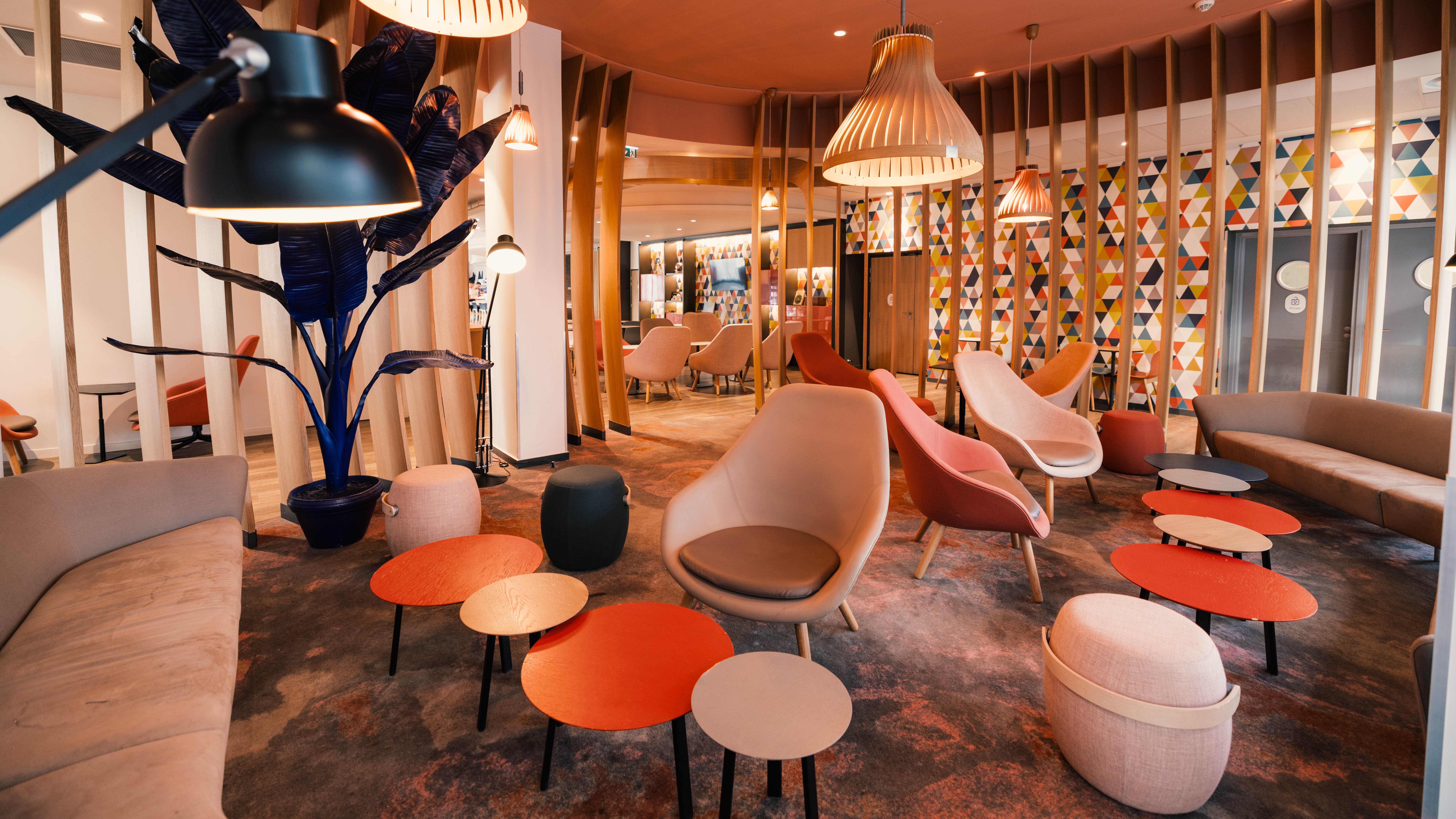 HOLIDAY INN EXPRESS PARIS - CDG AIRPORT 39/70