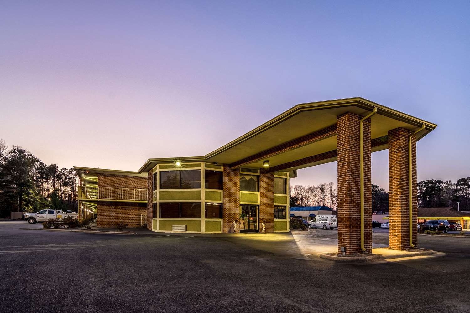 Econo Lodge Whiteville, NC 4/25