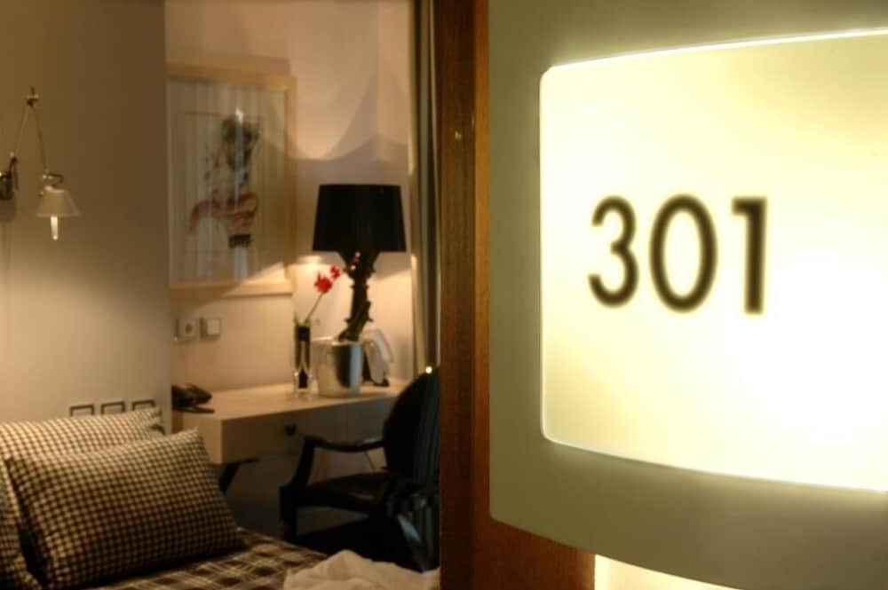 Andromeda Boutique Hotel 23/29