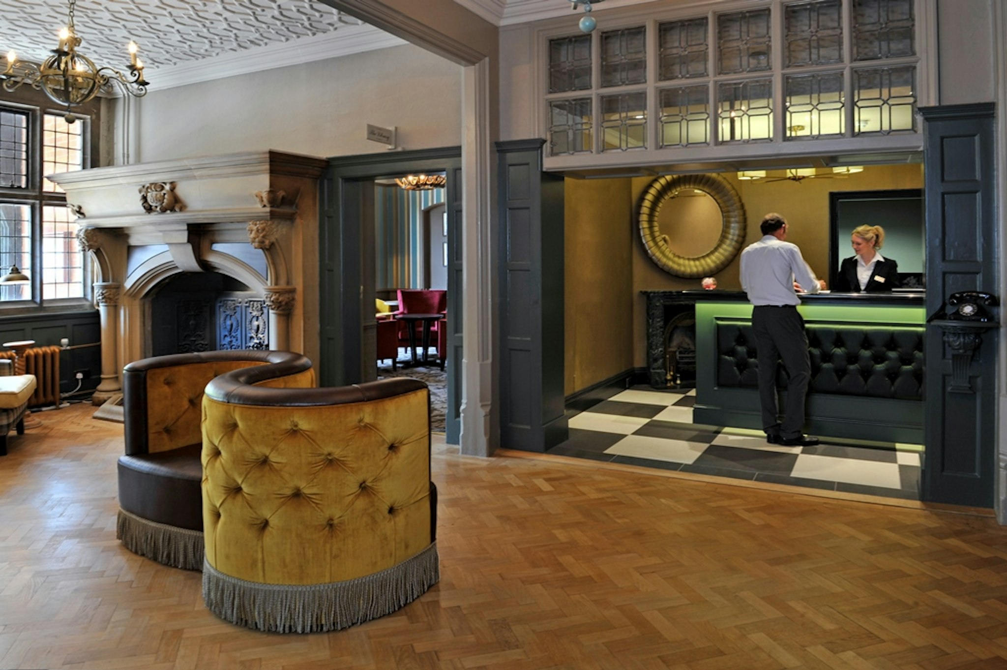 The Crown Manor House Hotel 4/42