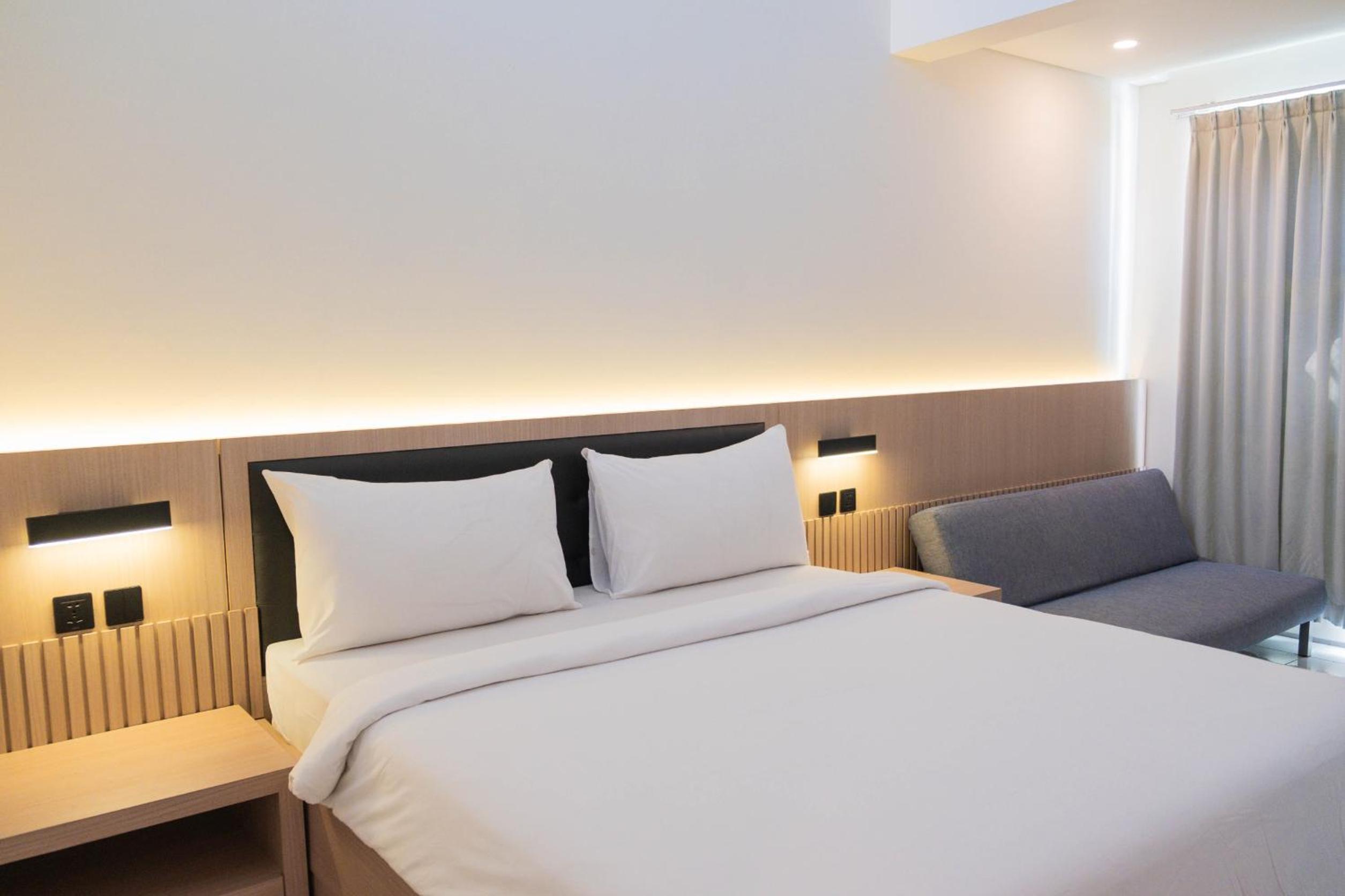 Master, Suite, Balcony