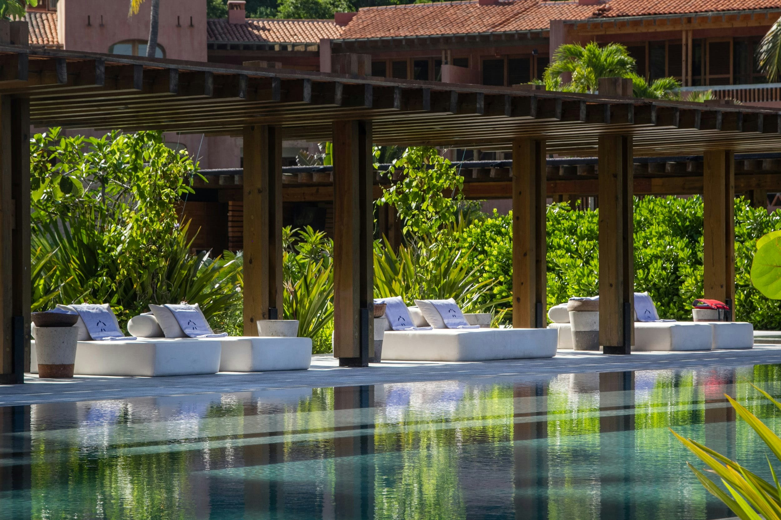 El Careyes Club and Residences 34/35