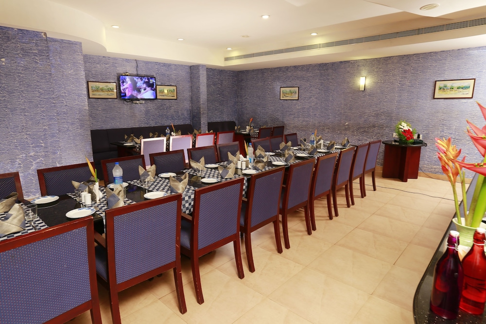 Hotel Bluewaters Cherai 33/46
