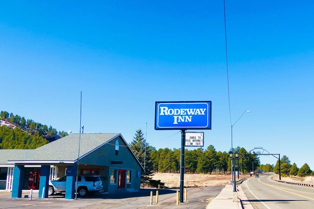 Super 8 By Wyndham Williams West Route 66 Grand Canyon Area Ex Rodeway Inn 4/54