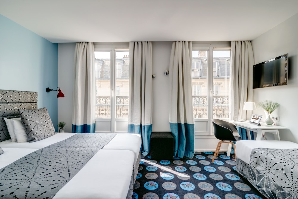 Room, Triple