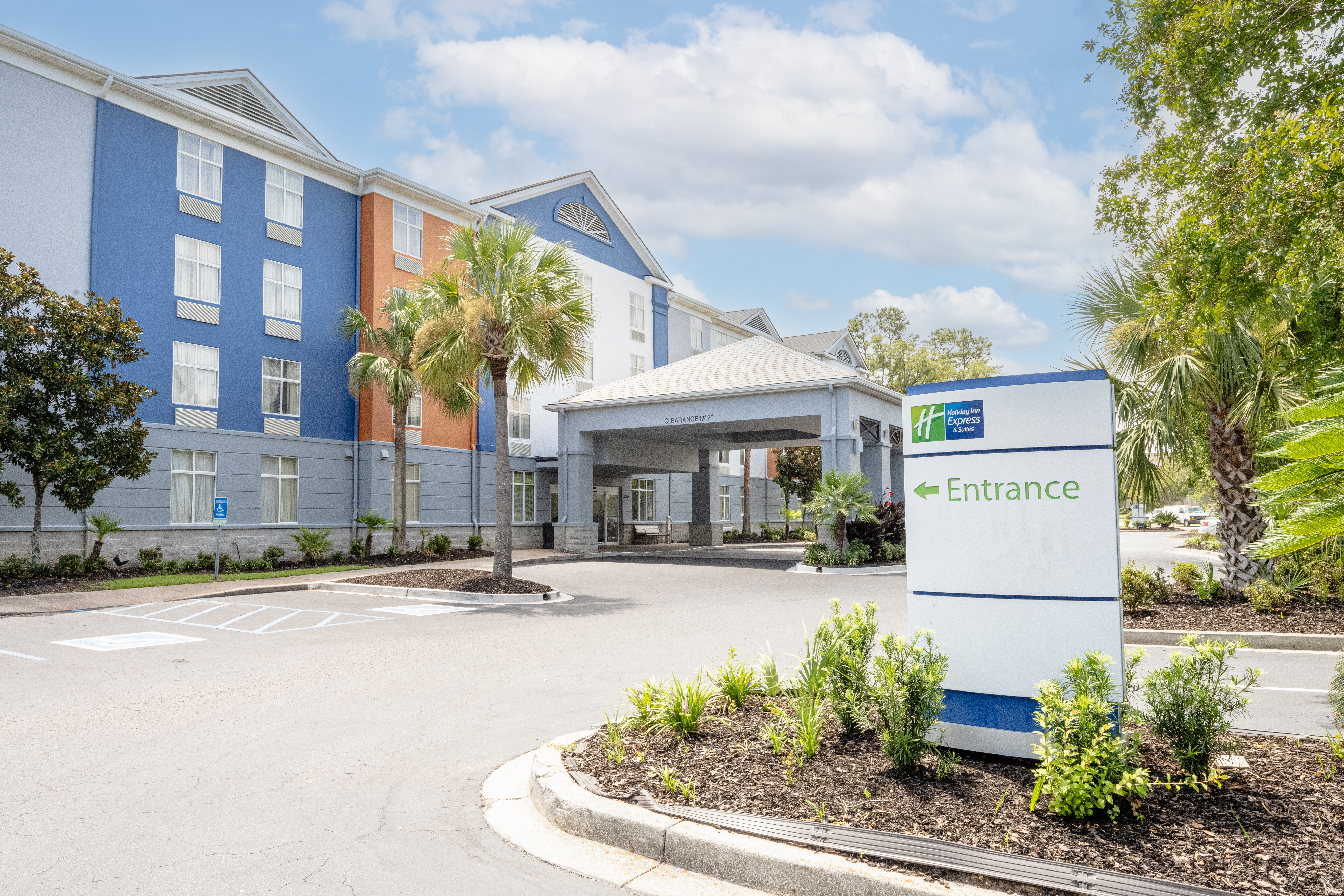 Holiday Inn Express Charleston Ashley Phosphate 25/30