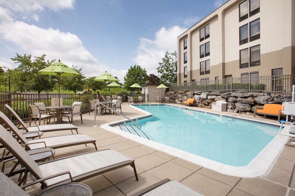 Hampton Inn Lancaster, PA photo5