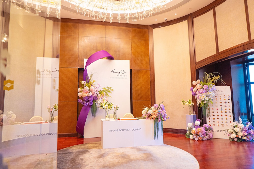 Lobby at Futian Shangri-La Shenzhen, SHENZHEN