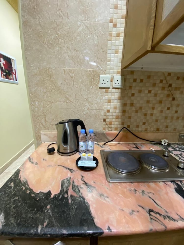 ديار البساتين للشقق الفندقية(Diyar Al Basateen Hotel Apartment) 14/17