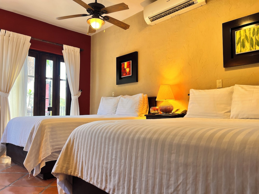 Posada Del Cortes Hotel 11/50