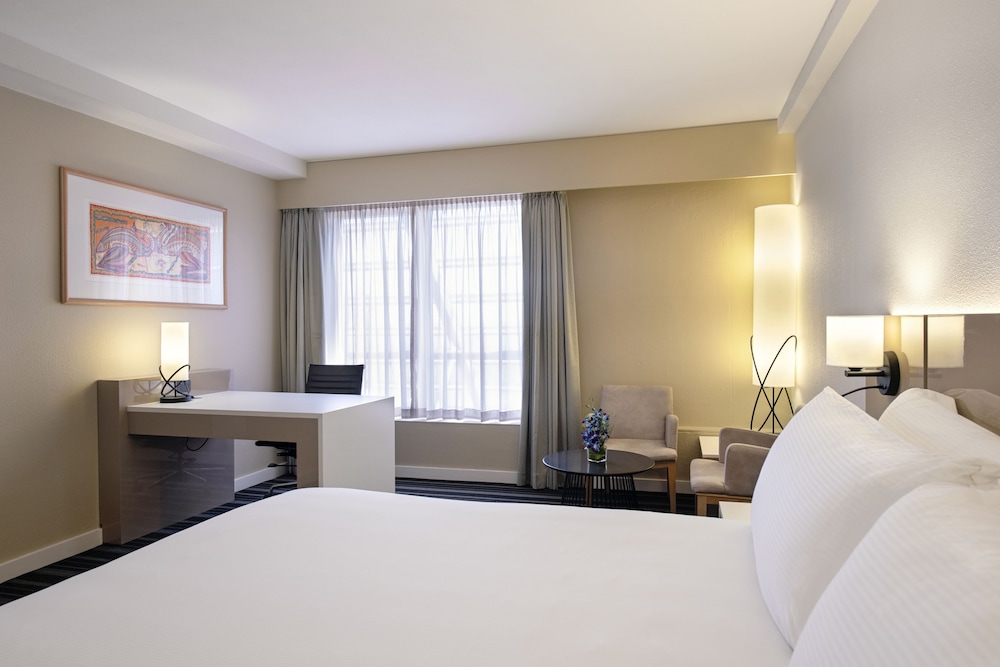 DoubleTree by Hilton Darwin Esplanade 14/70