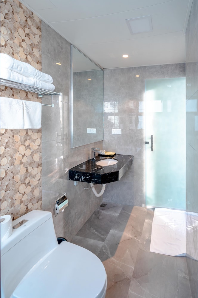 Arena Beach Hotel 47/48