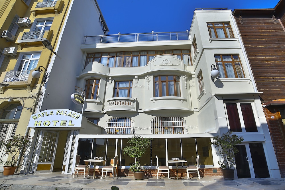 Nayla Palace 2/51