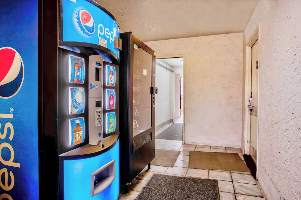 Motel6 Salem, OR 43/62