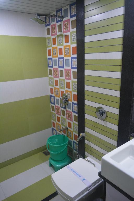 Rainbow Resort 36/38