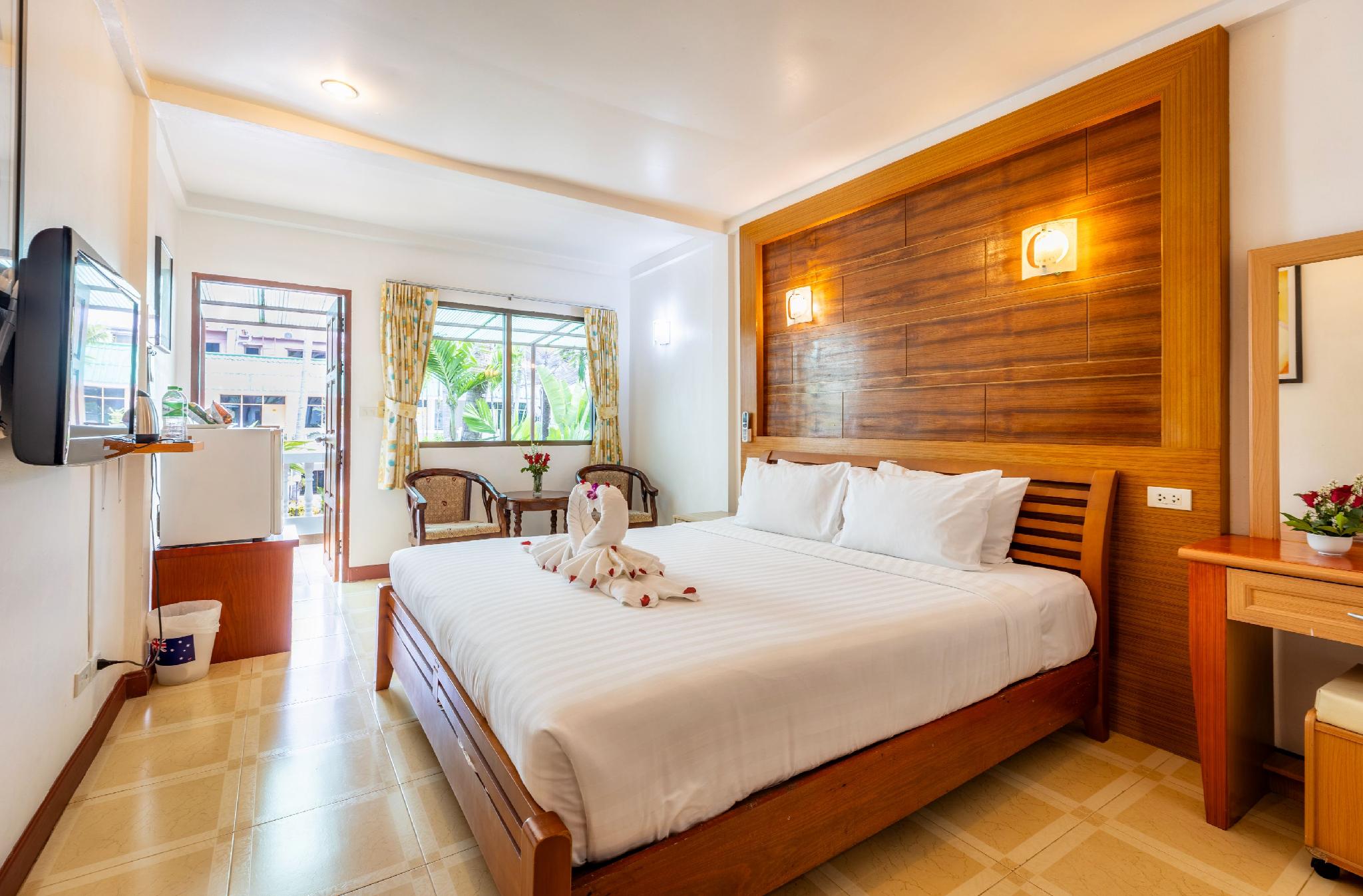Super, Deluxe, Double Bed