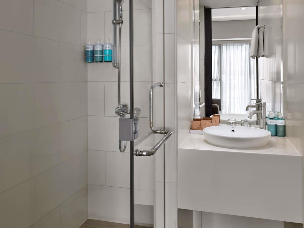 Novotel Living Saigon South 60/62