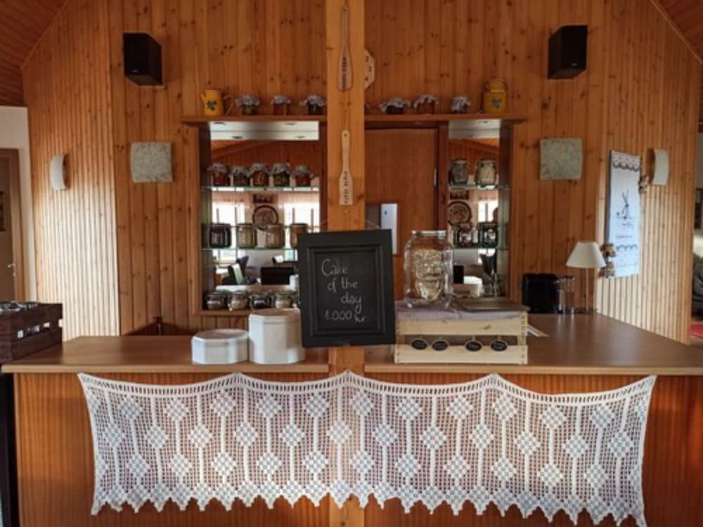 Engimýri Guest House 7/50