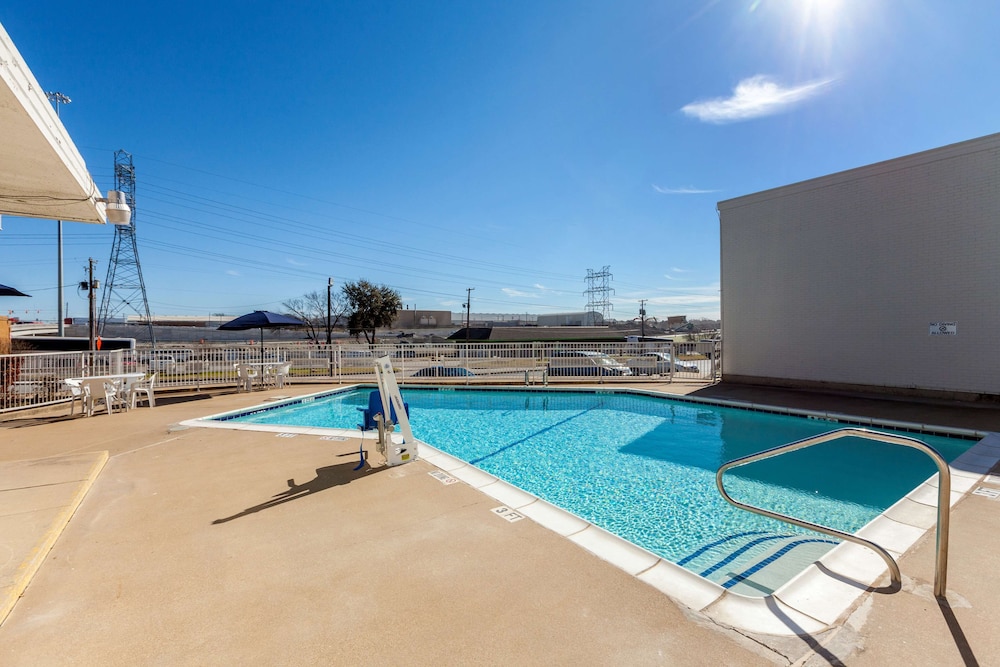 Motel6 Fort Worth, TX - Stockyards 19/29