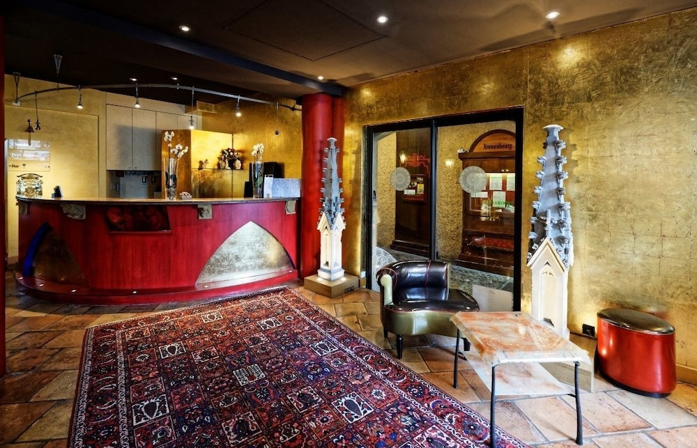 lobby