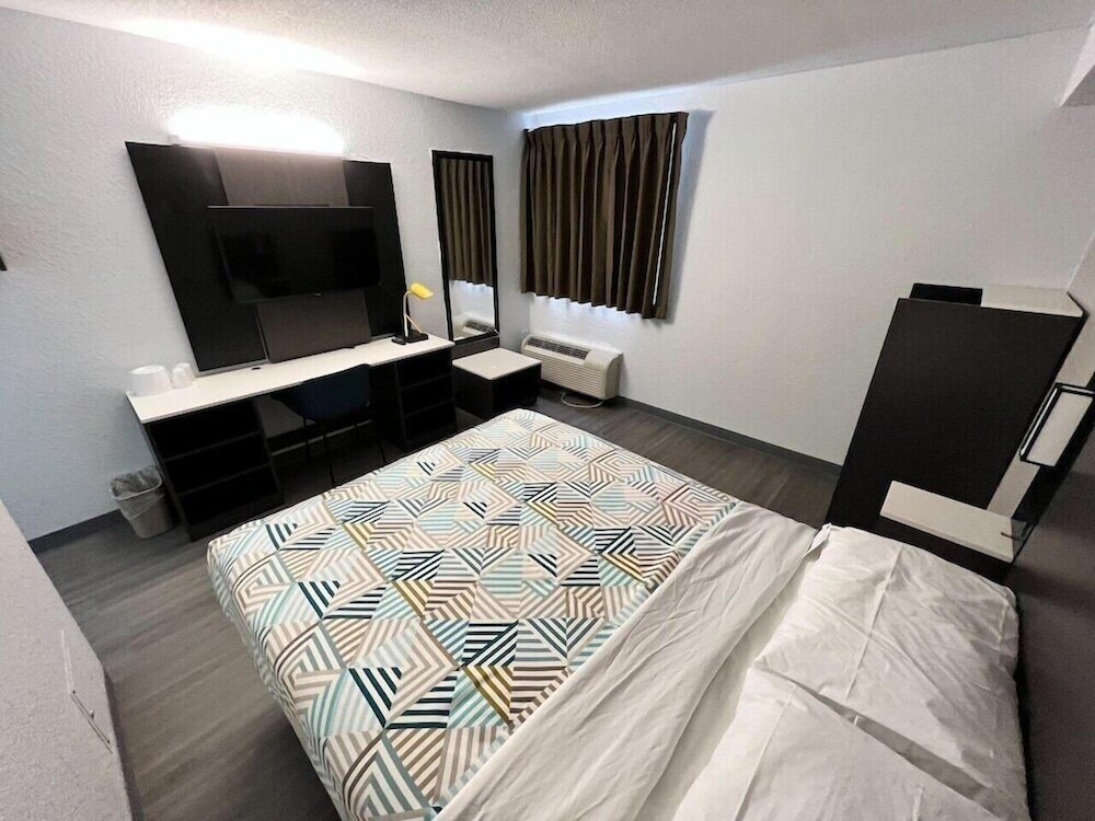 غرفة ديلوكس بسرير كوين، Motel6 Council Bluffs, IA - Omaha East 3/6