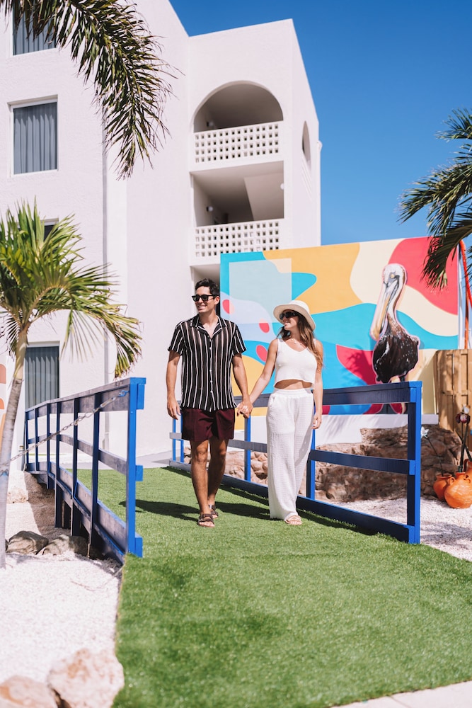 TRYP by Wyndham Aruba Adults Only Hotel 69/75