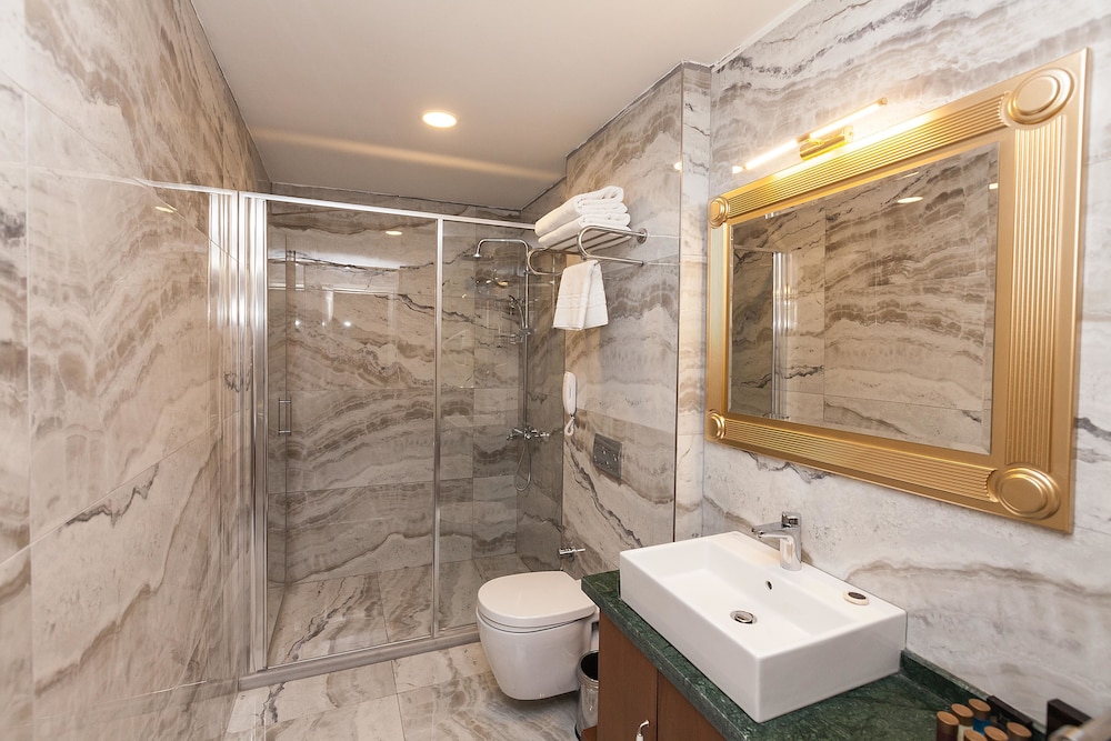 Meserret Palace Hotel 50/50