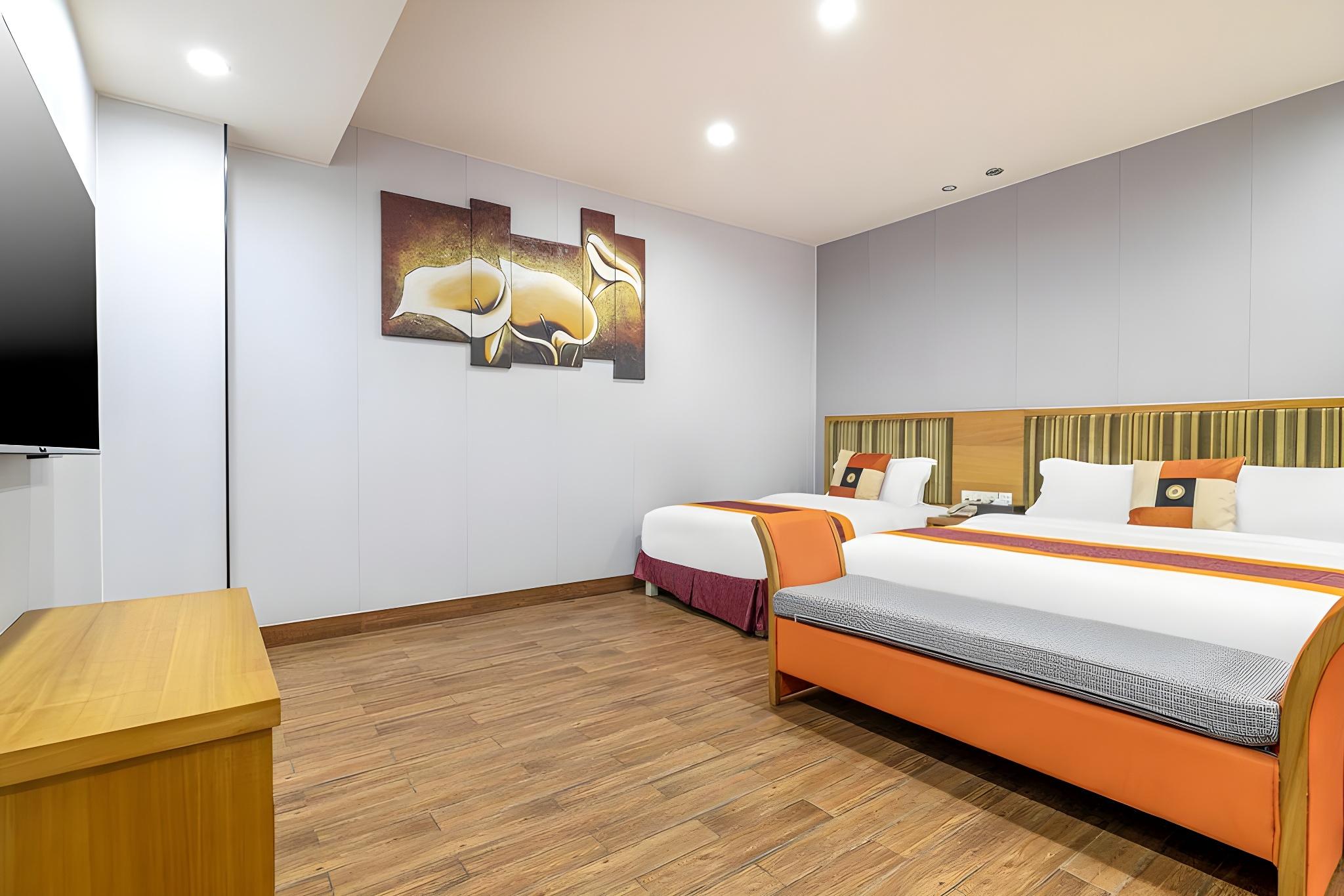Imperial, Garden, Suite, 1 Queen and 1 Single Bed