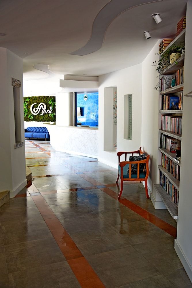 Flora Bodrum Hotel 55/63