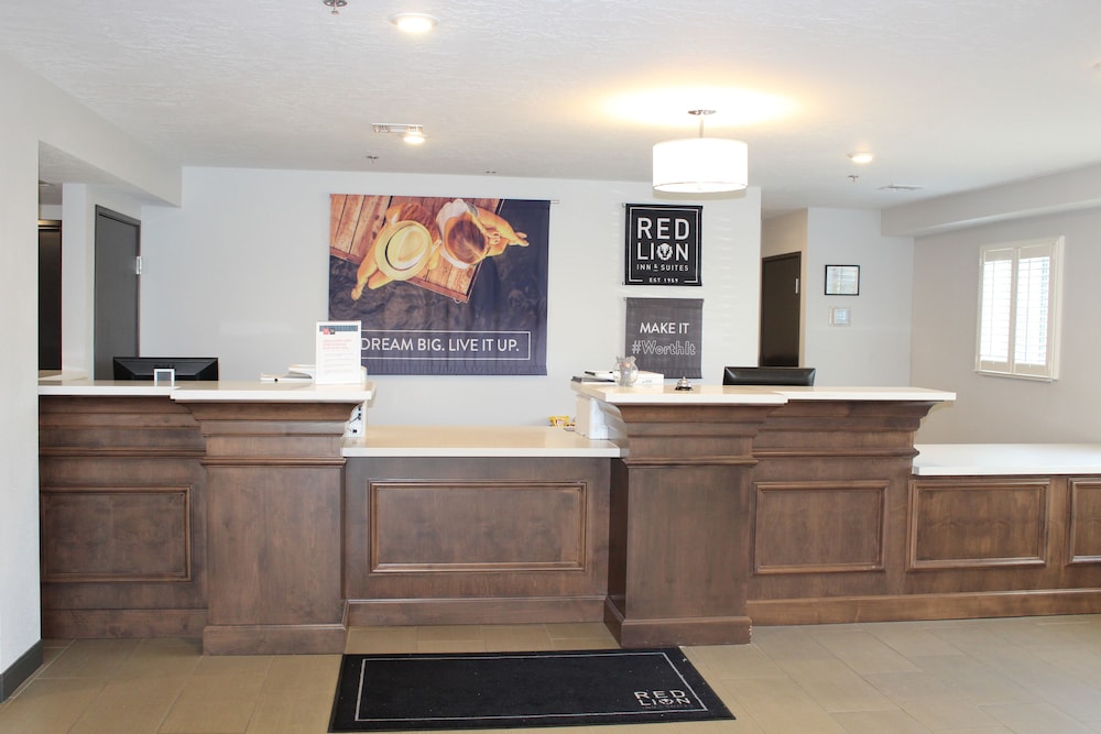 Red Lion Inn & Suites Ontario 4/38
