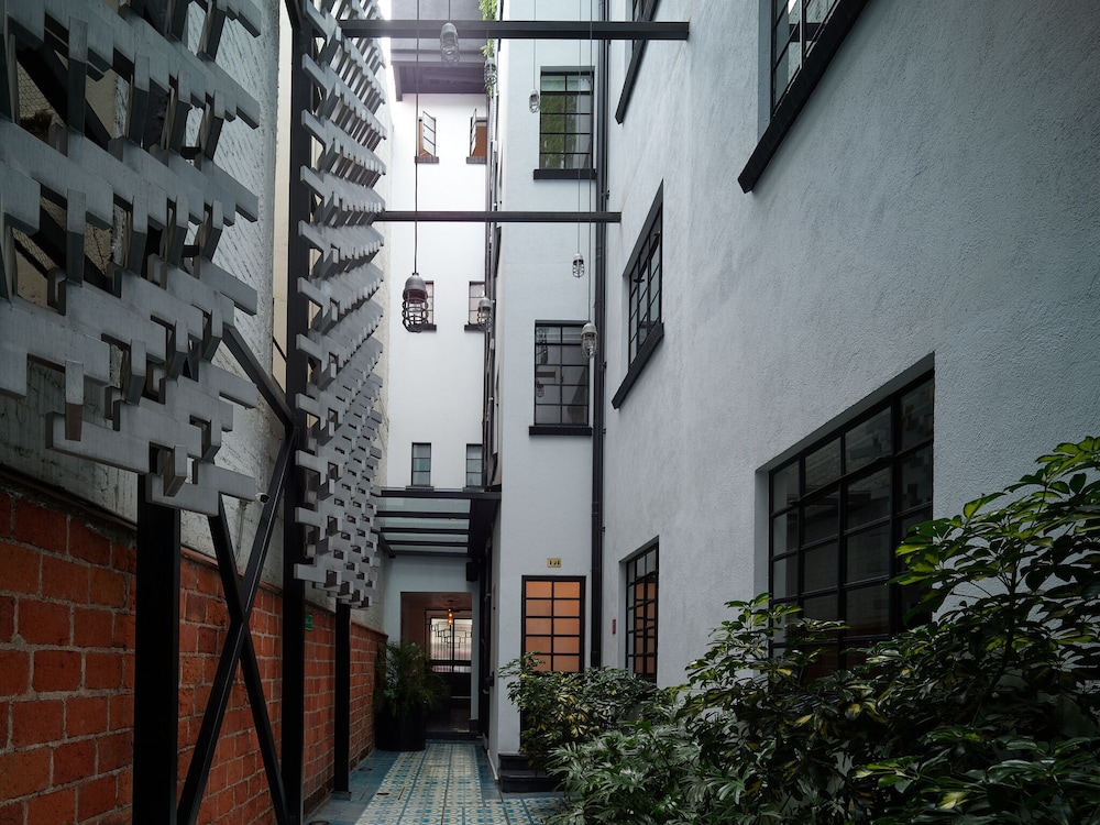 Casa Decu 42/50