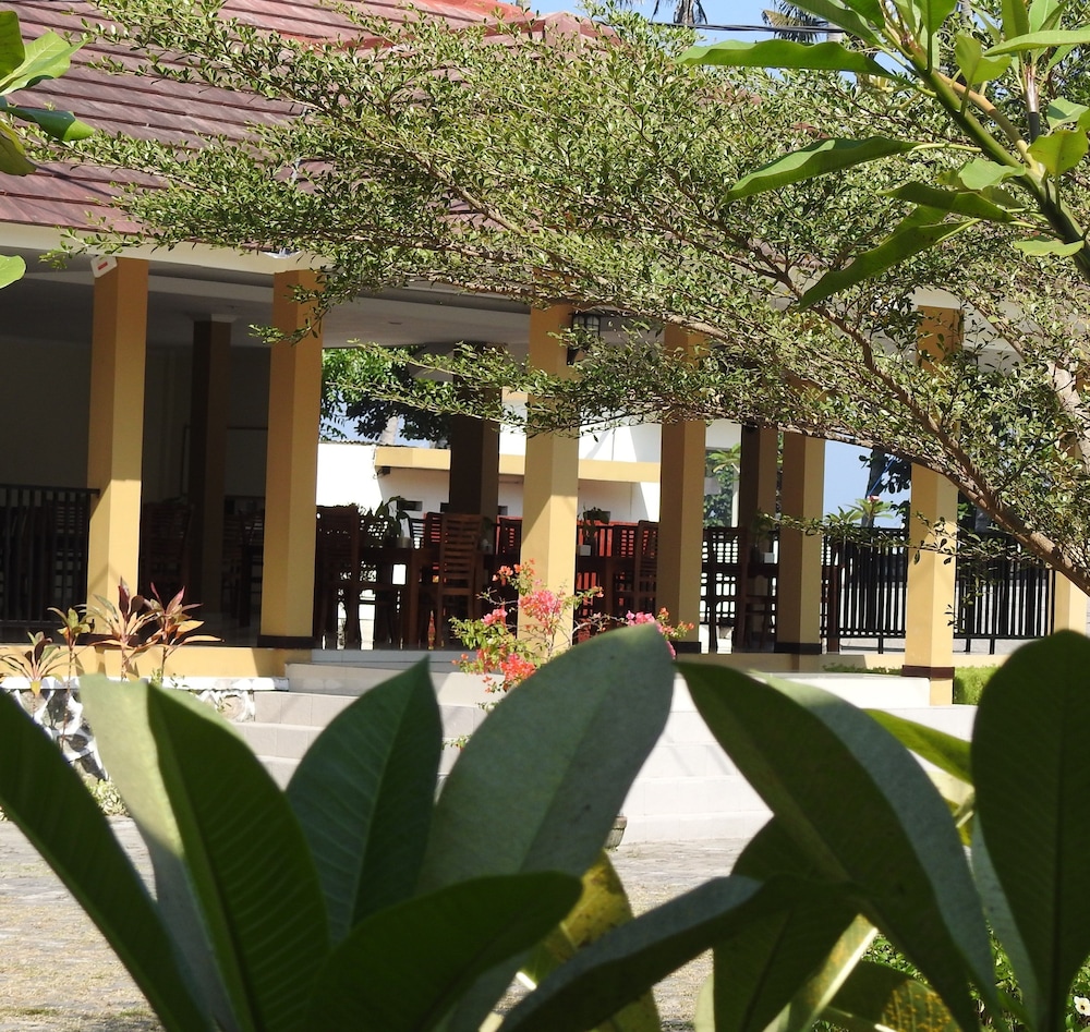 D' Batur Hotel 28/30