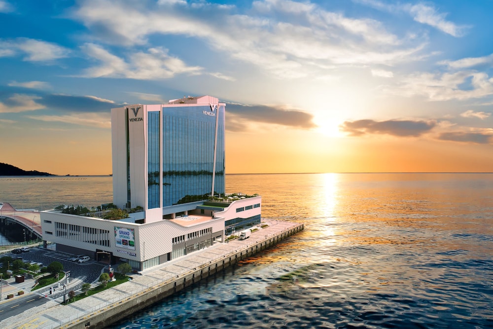 Yeosu Venezia Hotel & Suites 43/50