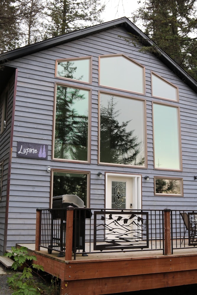 Spruce Lodge 3/49