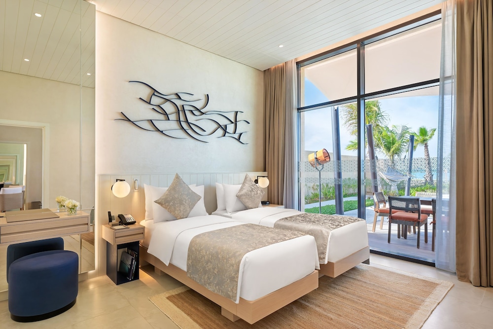 Bab Al Nojoum Hudayriyat Villas 6/62