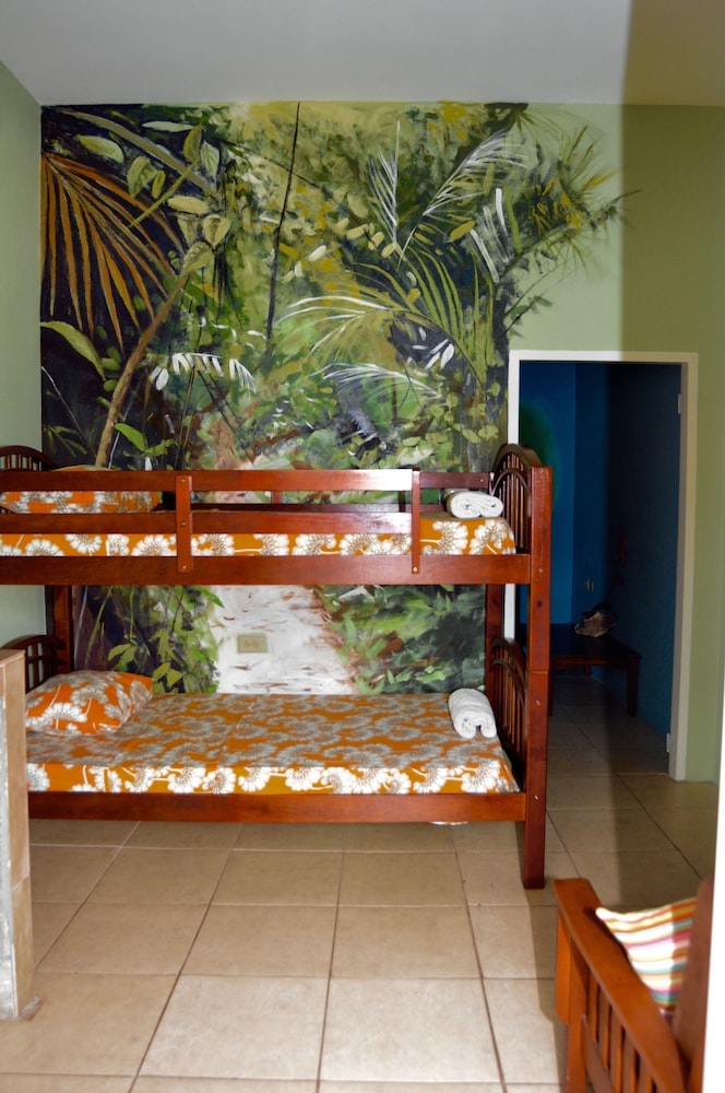 Fish Tobago Guesthouse 55/69