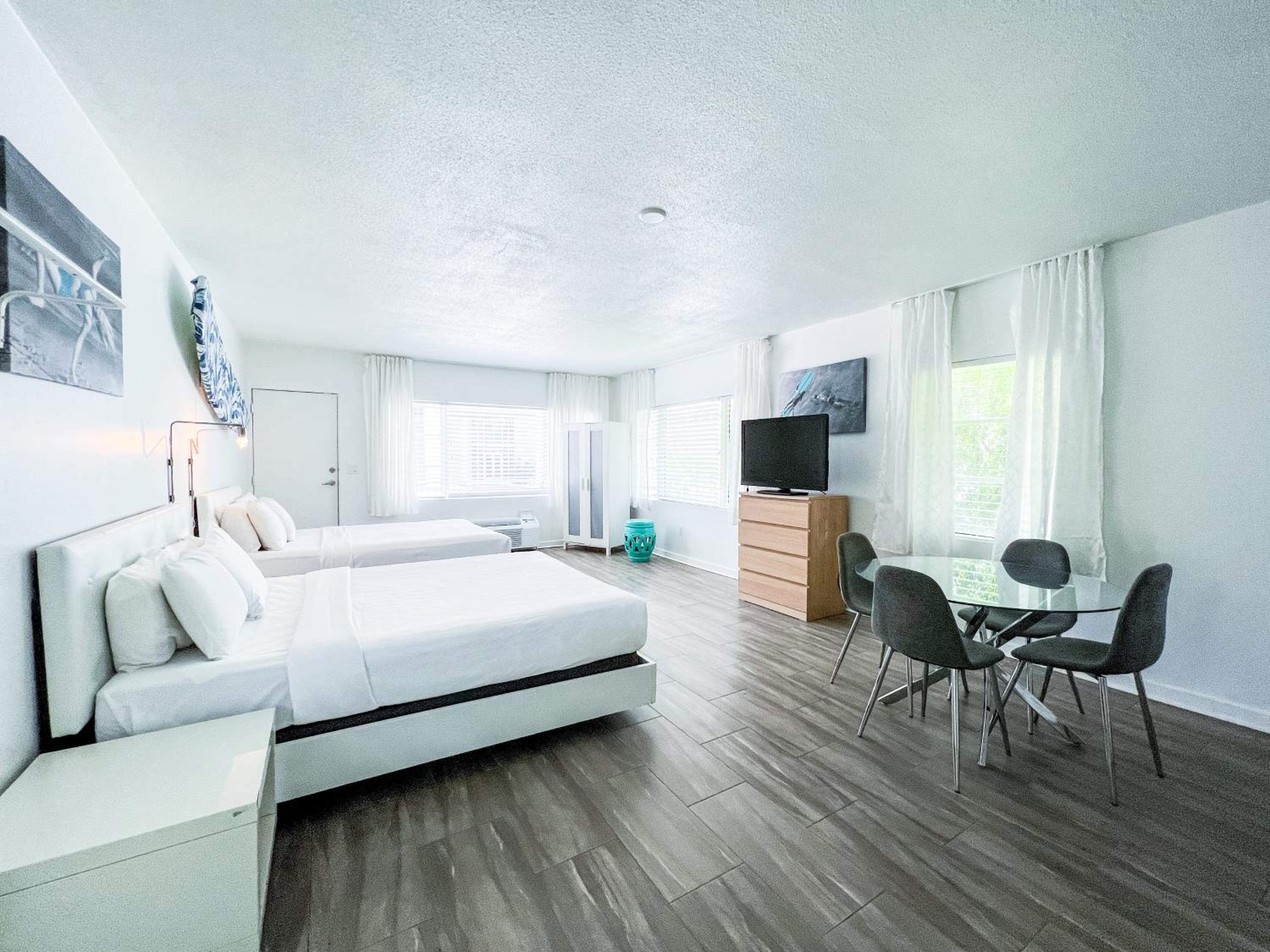 Aqua Hotel, Fort Lauderdale 25/100